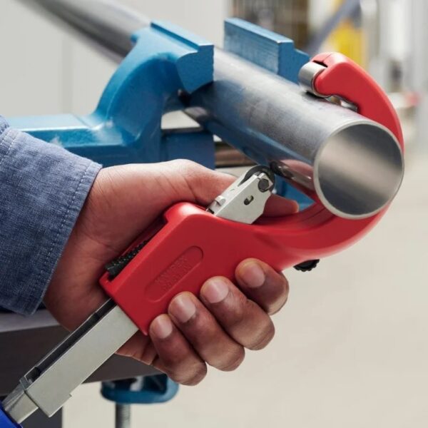 Photo of: KNIPEX 90 31 03 BKA 10 1/4"TubiX® XL Pipe Cutter