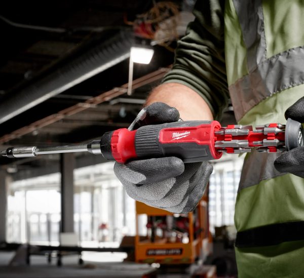 Milwaukee 48-22-2904 27-in-1 Ratcheting Multi-Bit Screwdriver