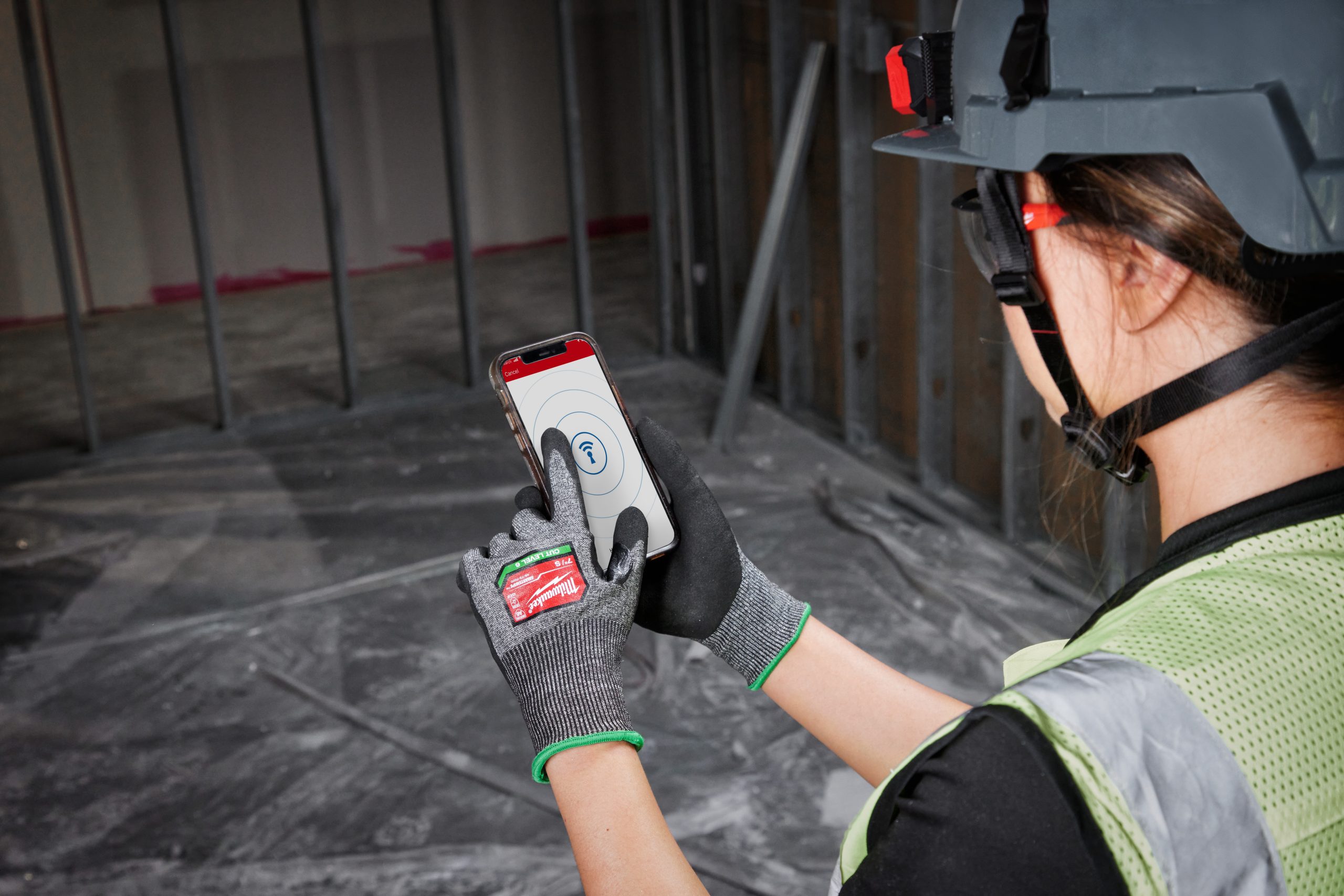 Milwaukee Cut Level 6 High-Dexterity Nitrile Dipped Gloves - Image 6